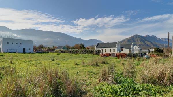1 315 m² Land