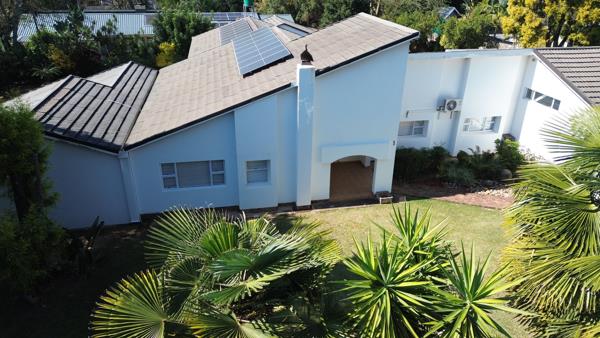 6 Bedroom House
