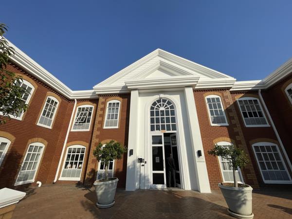 283 m² Commercial space