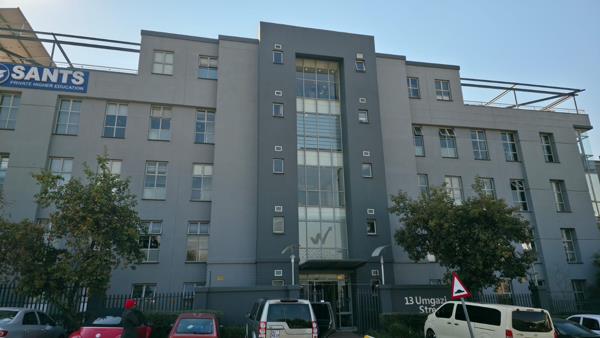 664 m² Commercial space