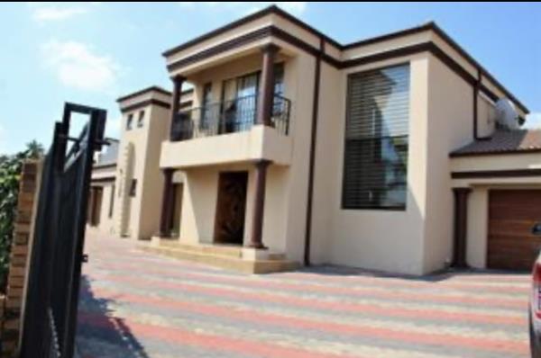 5 Bedroom House
