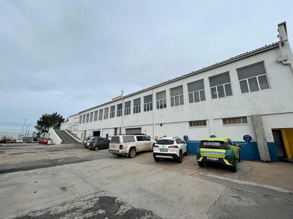 1 400 m² Industrial space