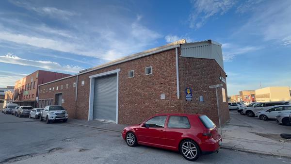 775 m² Industrial space