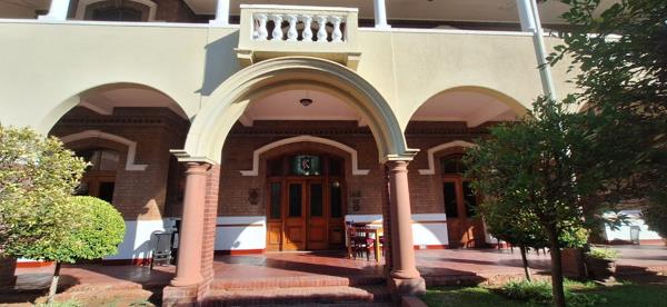 1 200 m² Commercial space
