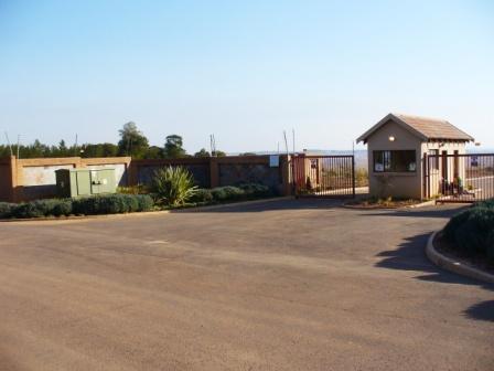 5 005 m² Land