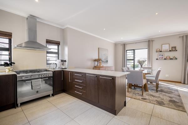 5 Bedroom Townhouse