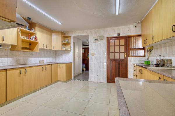 3 Bedroom Apartment