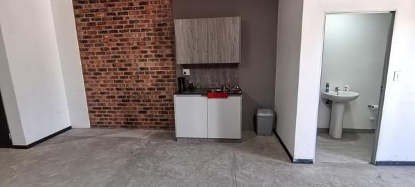 142 m² Industrial space