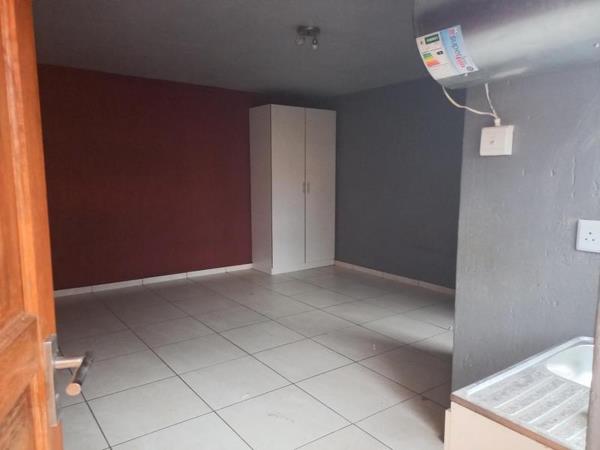 1 Bedroom House
