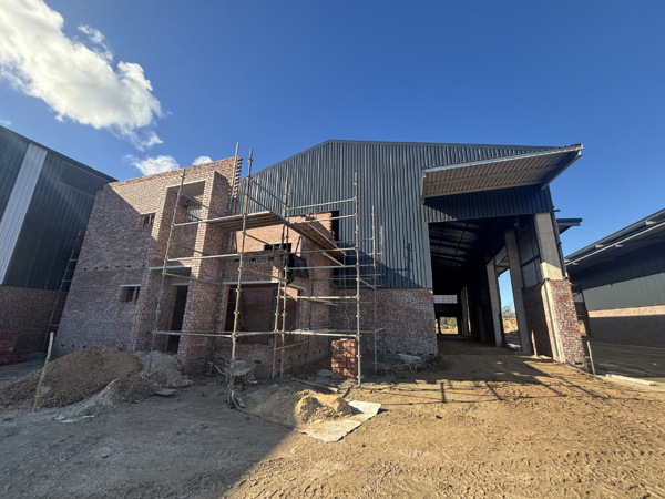 865 m² Industrial space