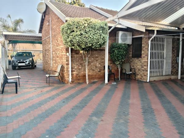 7 Bedroom House
