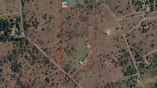 5.3 ha Farm