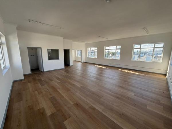362 m² Industrial space