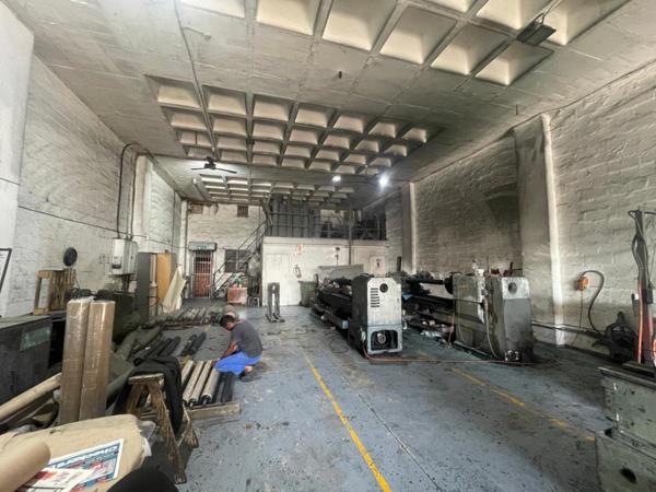 240 m² Industrial space