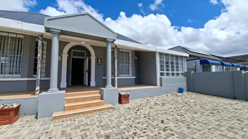 272 m² Commercial space