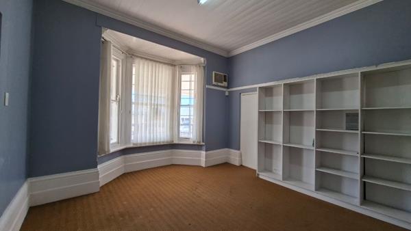 272 m² Commercial space