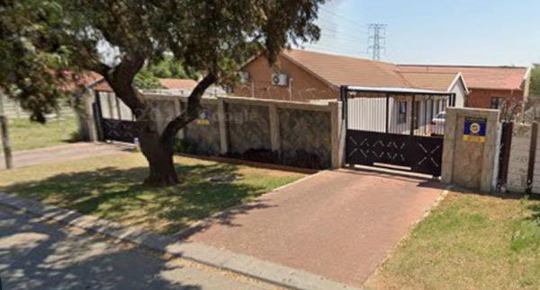 8 Bedroom House