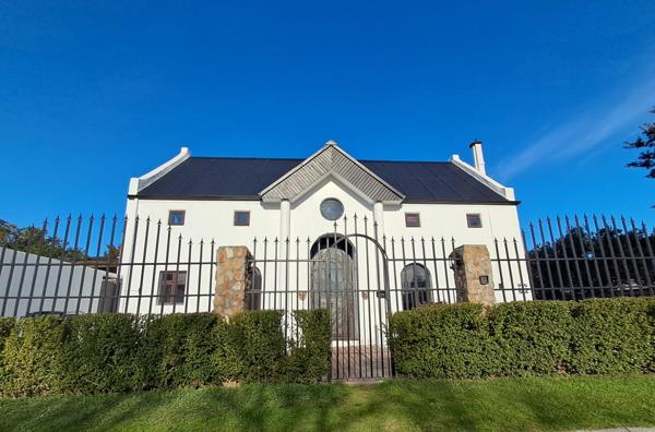 5 Bedroom House