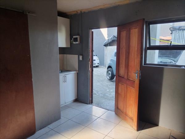 12 Bedroom Apartment
