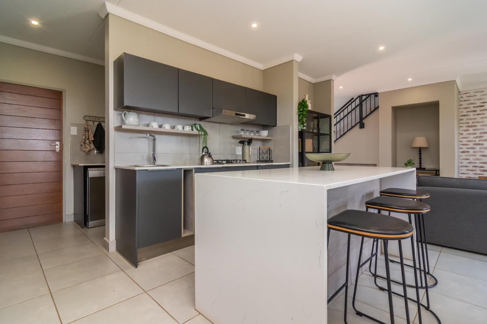 4 Bedroom House in Lion Pride