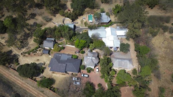 10 Bedroom House