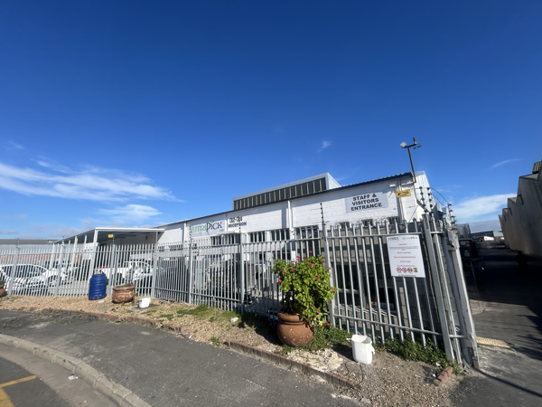 1 727 m² Industrial space