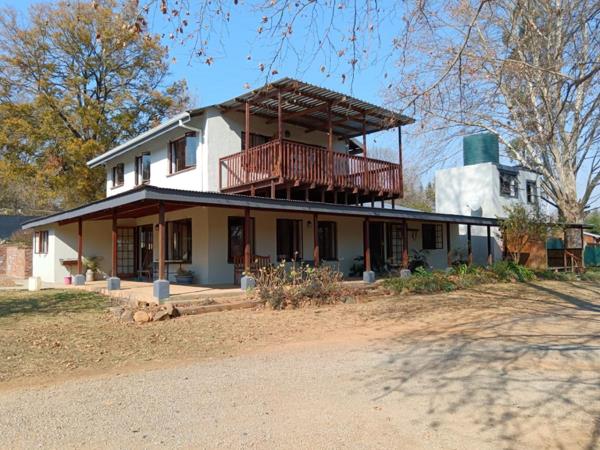 4 398 m² Farm