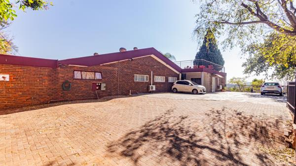 22 Bedroom, Bed and Breakfast