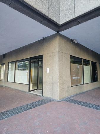 337.8 m² Retail Space