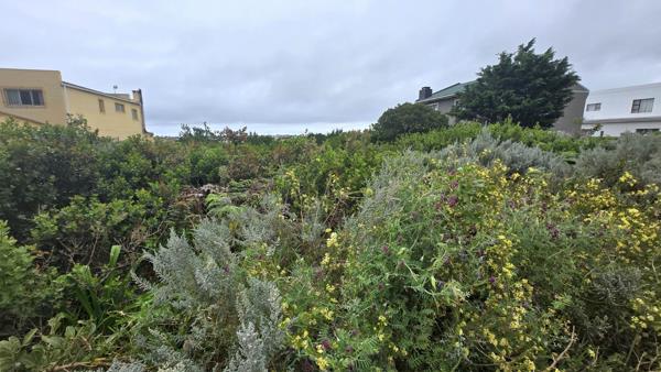 880 m² Land