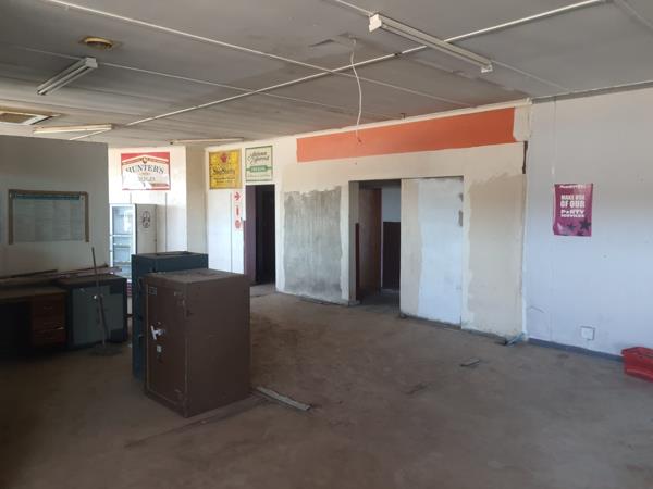 667 m² Commercial space