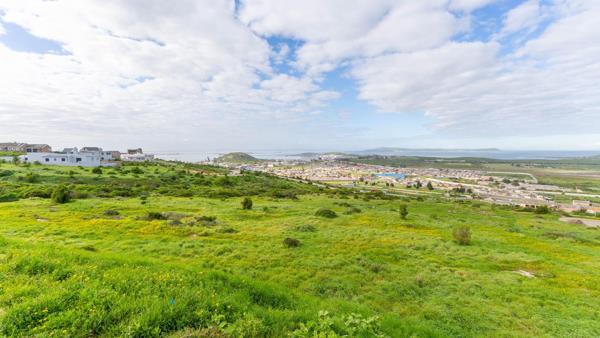 853 m² Land