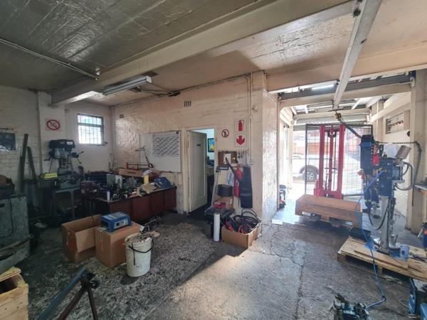 150 m² Commercial space