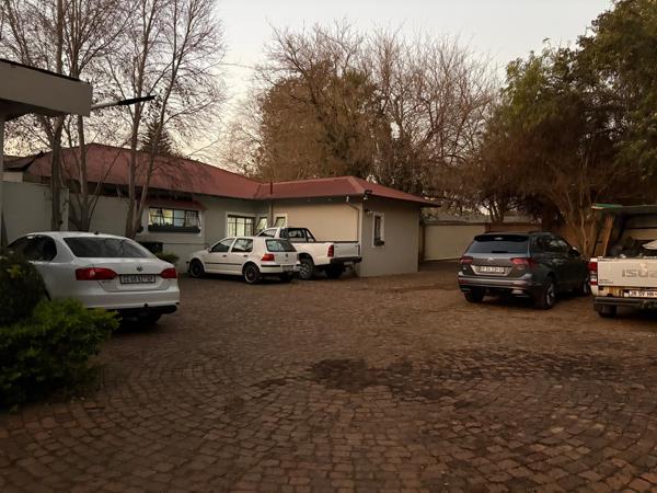9 Bedroom House