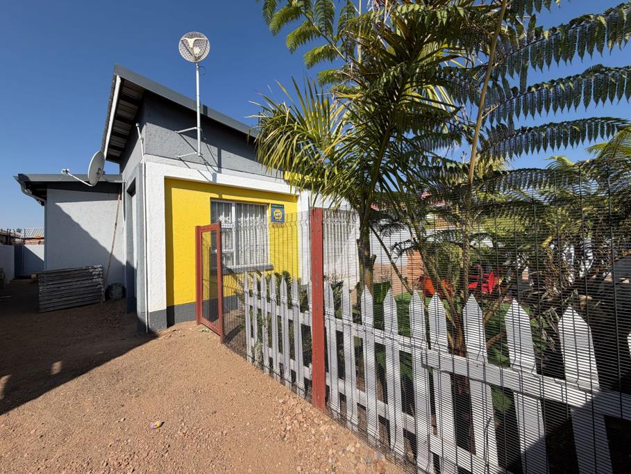 2 Bedroom House