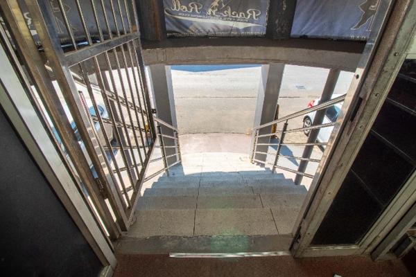 1 158 m² Commercial space