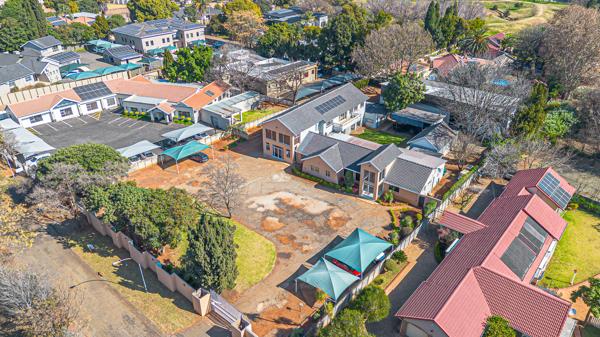 3 966 m² Commercial space