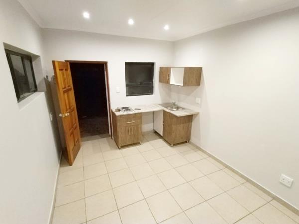 Studio Apartment
