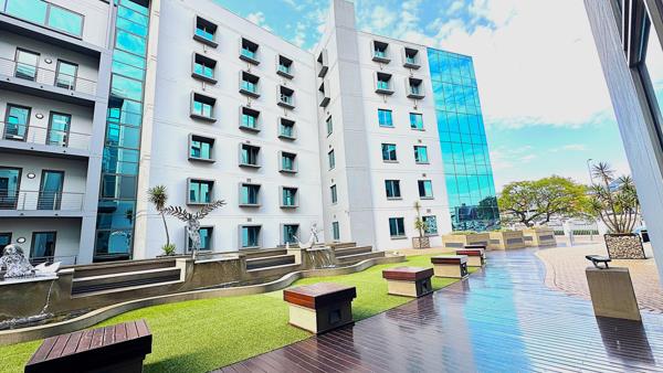 593 m² Office Space