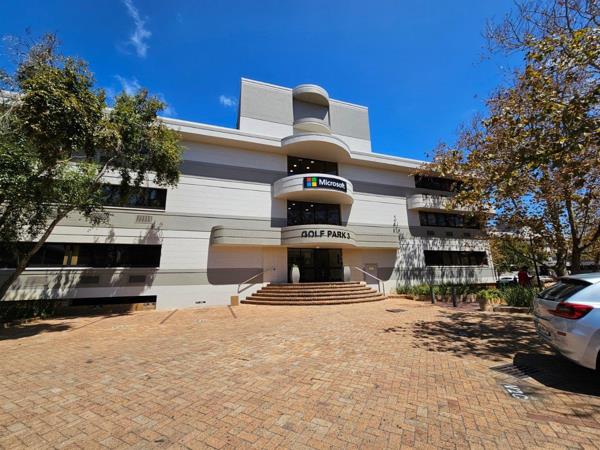 924 m² Commercial space