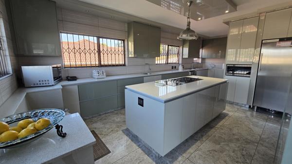 6 Bedroom House