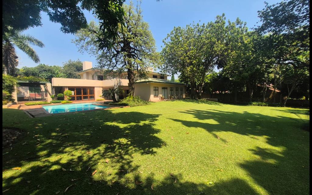 5 Bedroom House