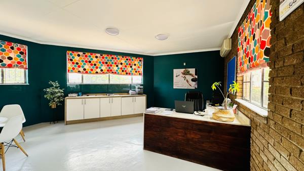 706 m² Industrial space