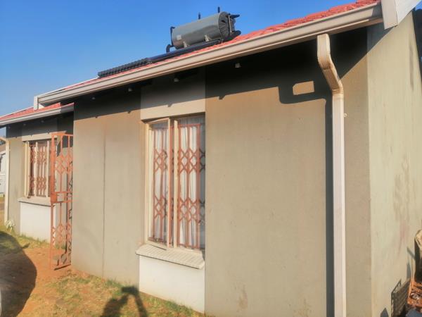 2 Bedroom House