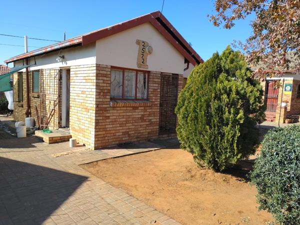 2 Bedroom House