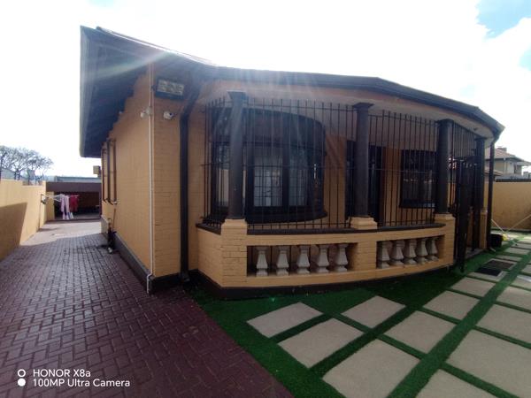 4 Bedroom House