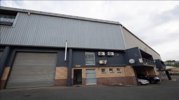 552 m² Industrial space