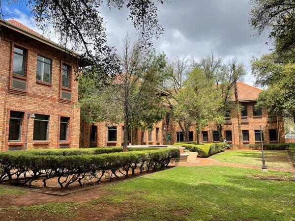 204 m² Commercial space