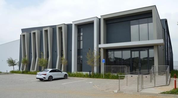 5 618 m² Industrial space
