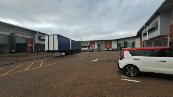 378 m² Industrial space